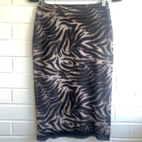 Lurex Animal print midi skirt with lace detail - Picture 9 of 11